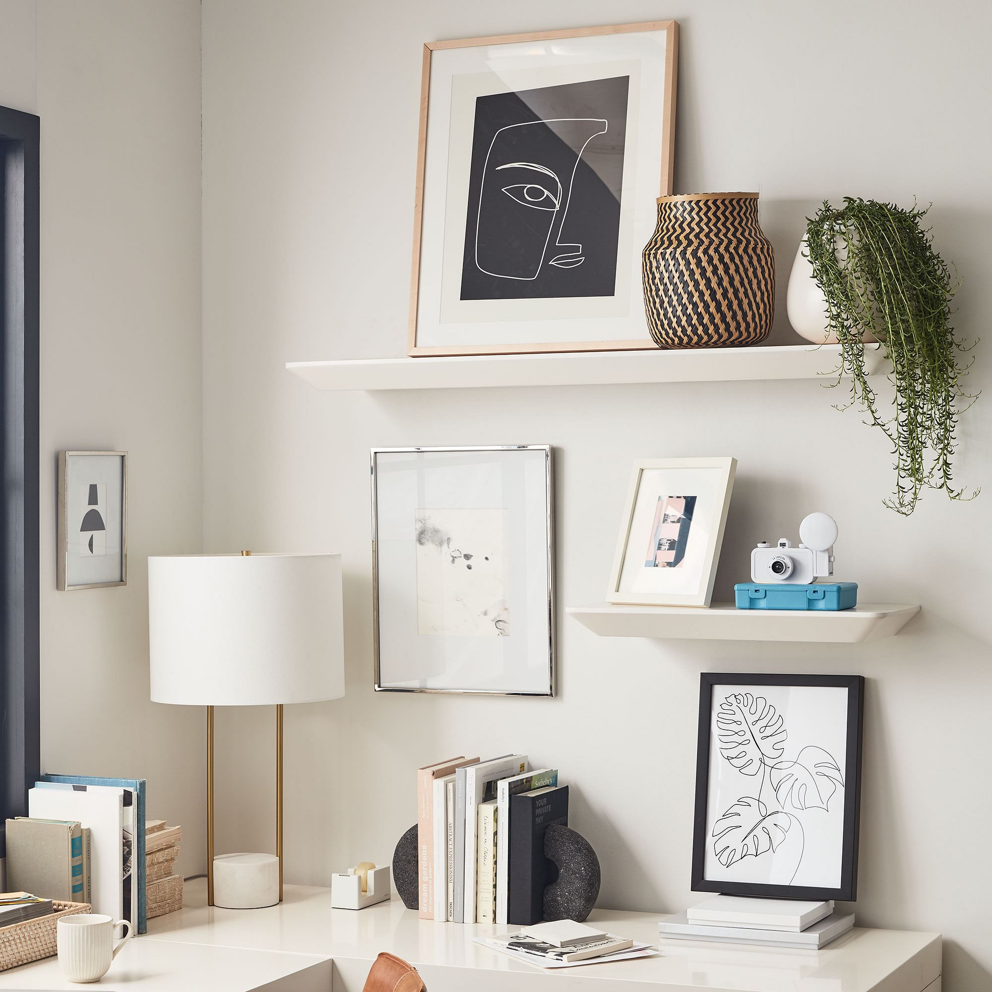 Industrial Outline Table Lamp (27") - Image 4